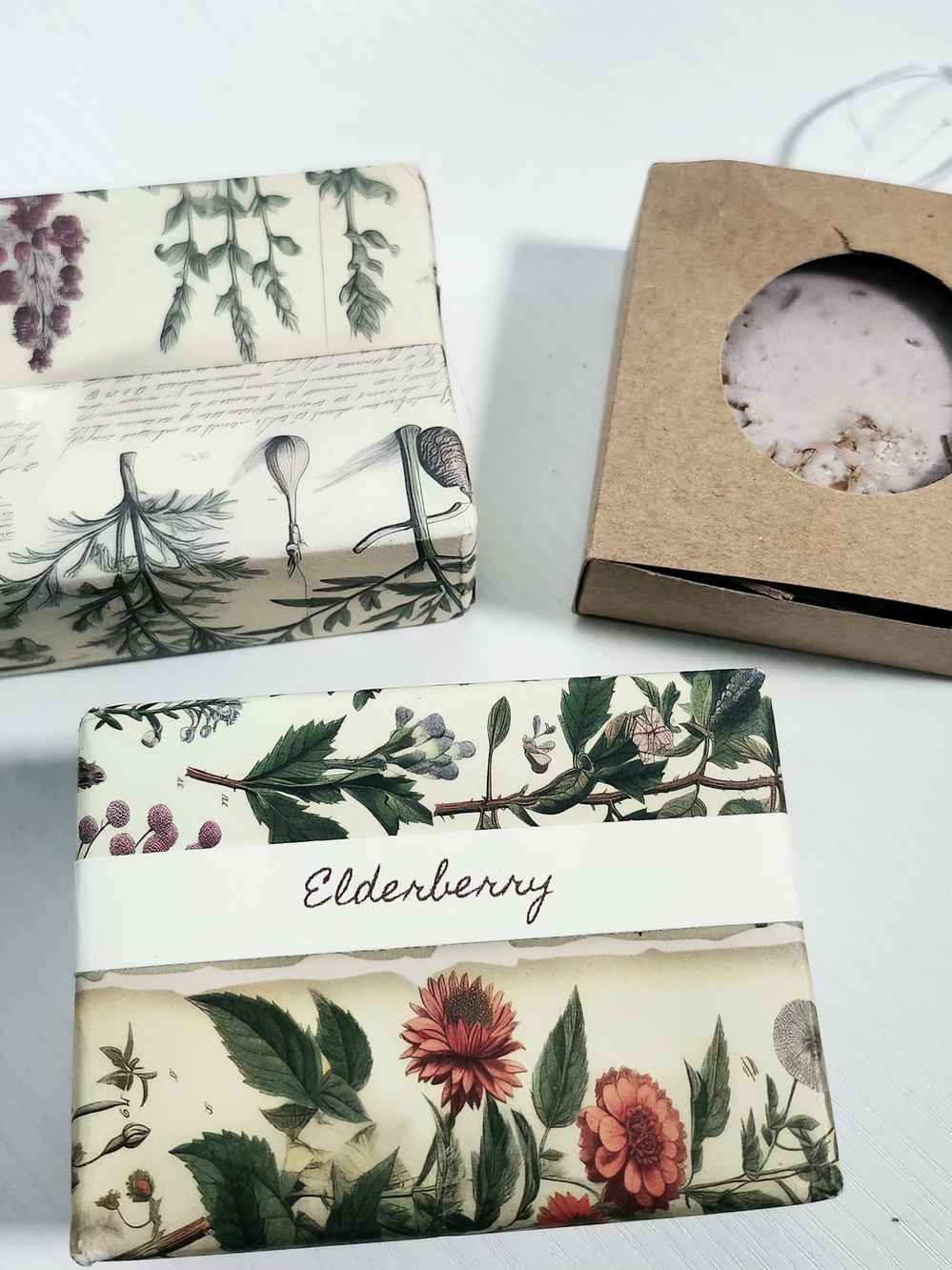 Elderberry Floral Soap Bar - Green & Cream Botanical Wrap